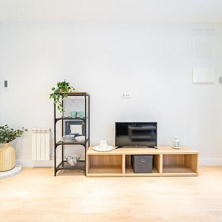 Edsam Madrid Apartments White מראה חיצוני תמונה